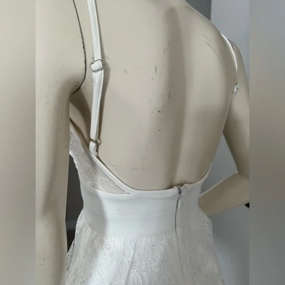 NWT BCBGMaxAzria “Josanna” White Lace Mini Dress 🤍 - Picture 12 of 16
